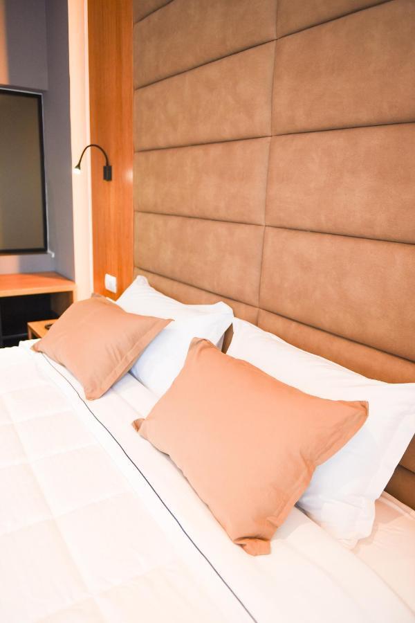 Olivia'S Hill Resort Kryemëdhej المظهر الخارجي الصورة