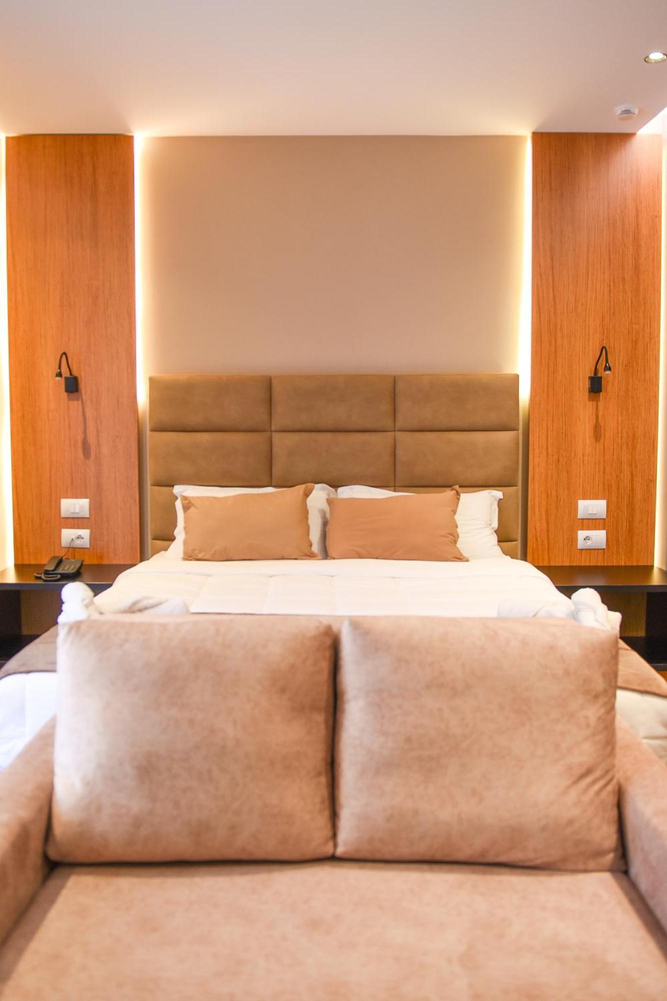 Olivia'S Hill Resort Kryemëdhej المظهر الخارجي الصورة