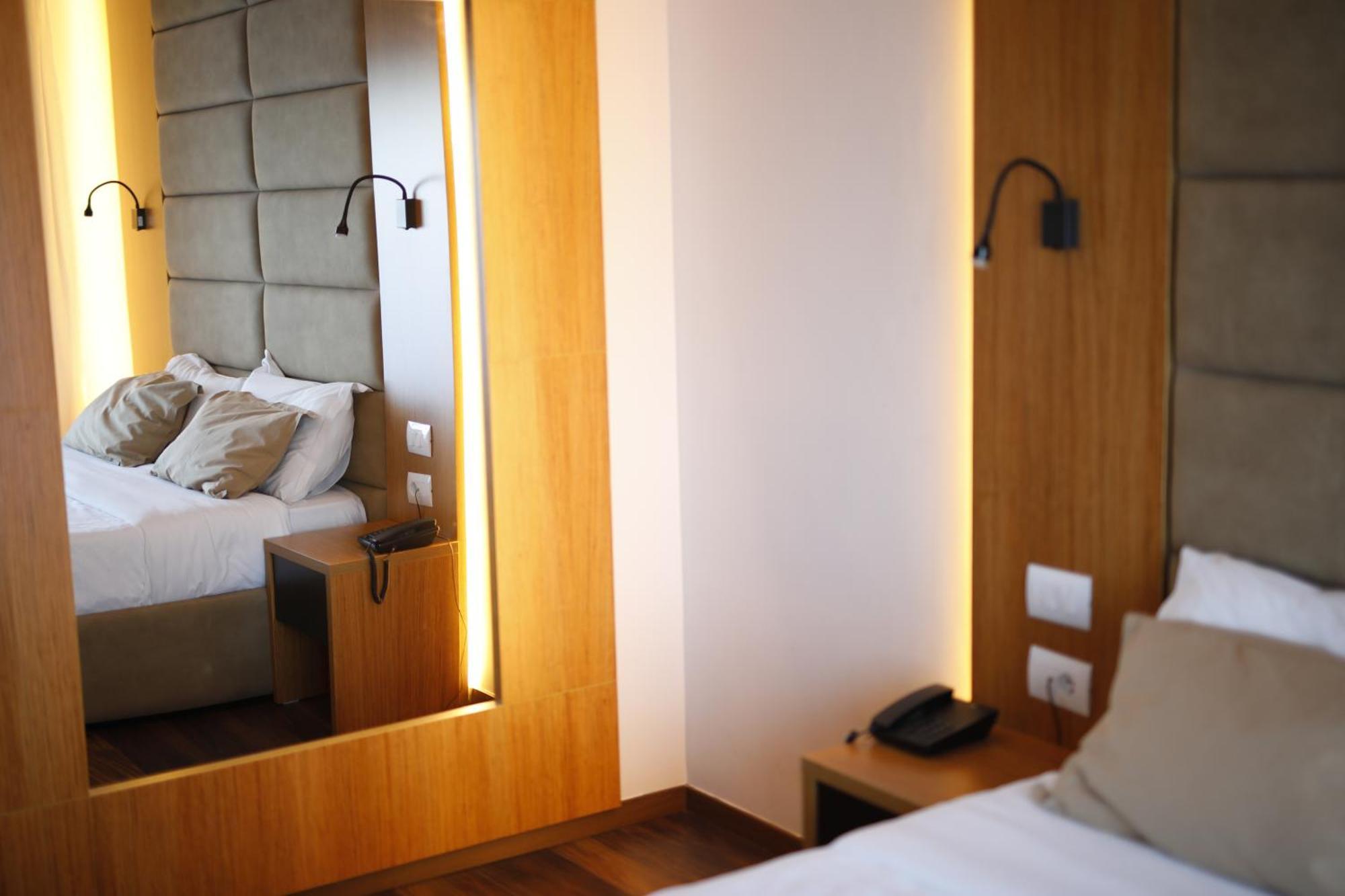 Olivia'S Hill Resort Kryemëdhej المظهر الخارجي الصورة