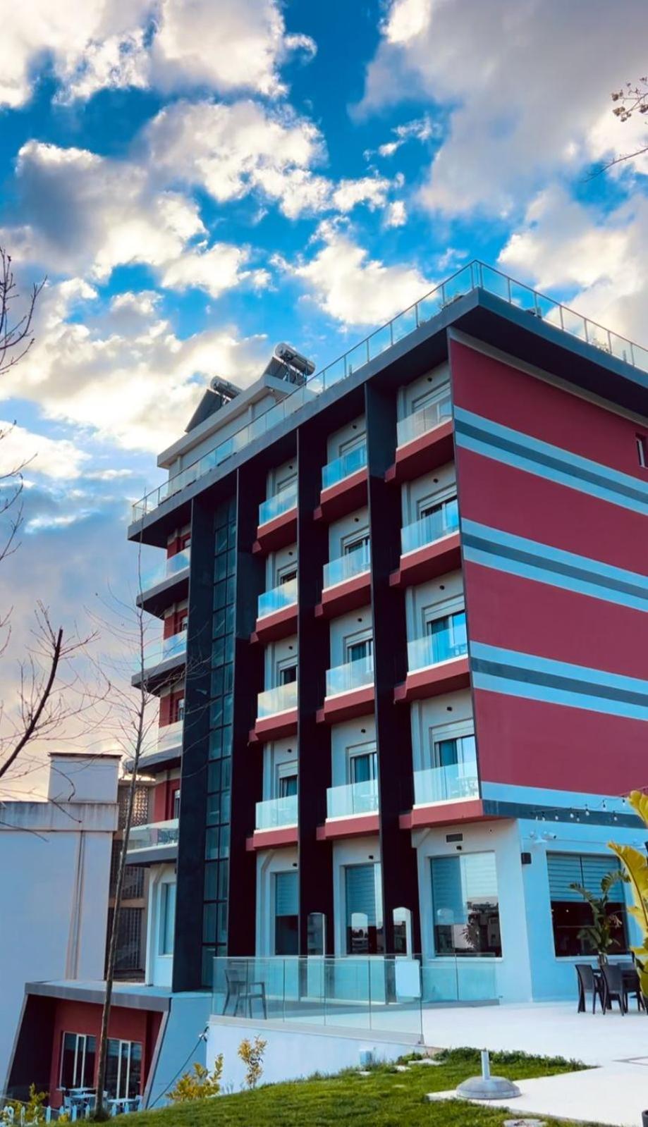 Olivia'S Hill Resort Kryemëdhej المظهر الخارجي الصورة